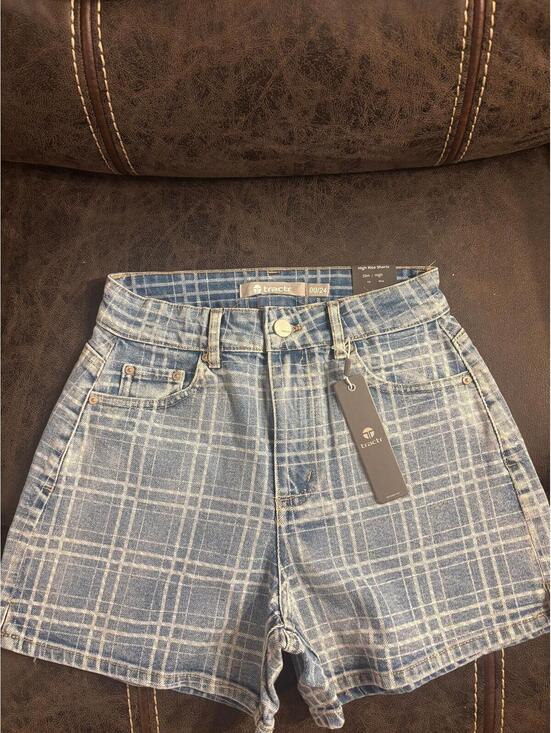 Tractr Other - Tractr Plaid Denim Shorts High Rise Size 00 24 NWT Slim Fit Trendy Check Print